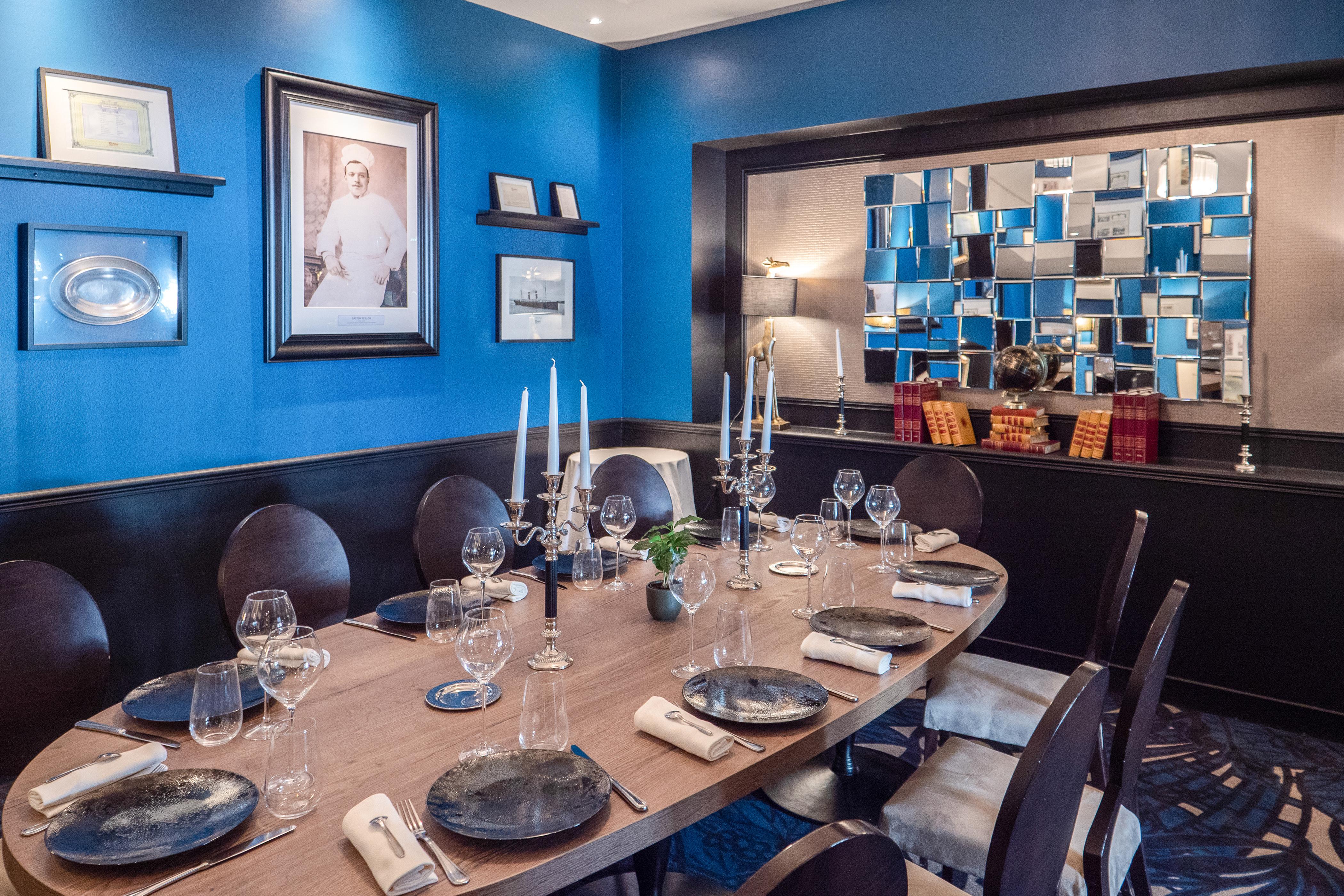 Le Boeuf Couronne - Hotel & Restaurant Chartres- Logis Hotels Exterior photo