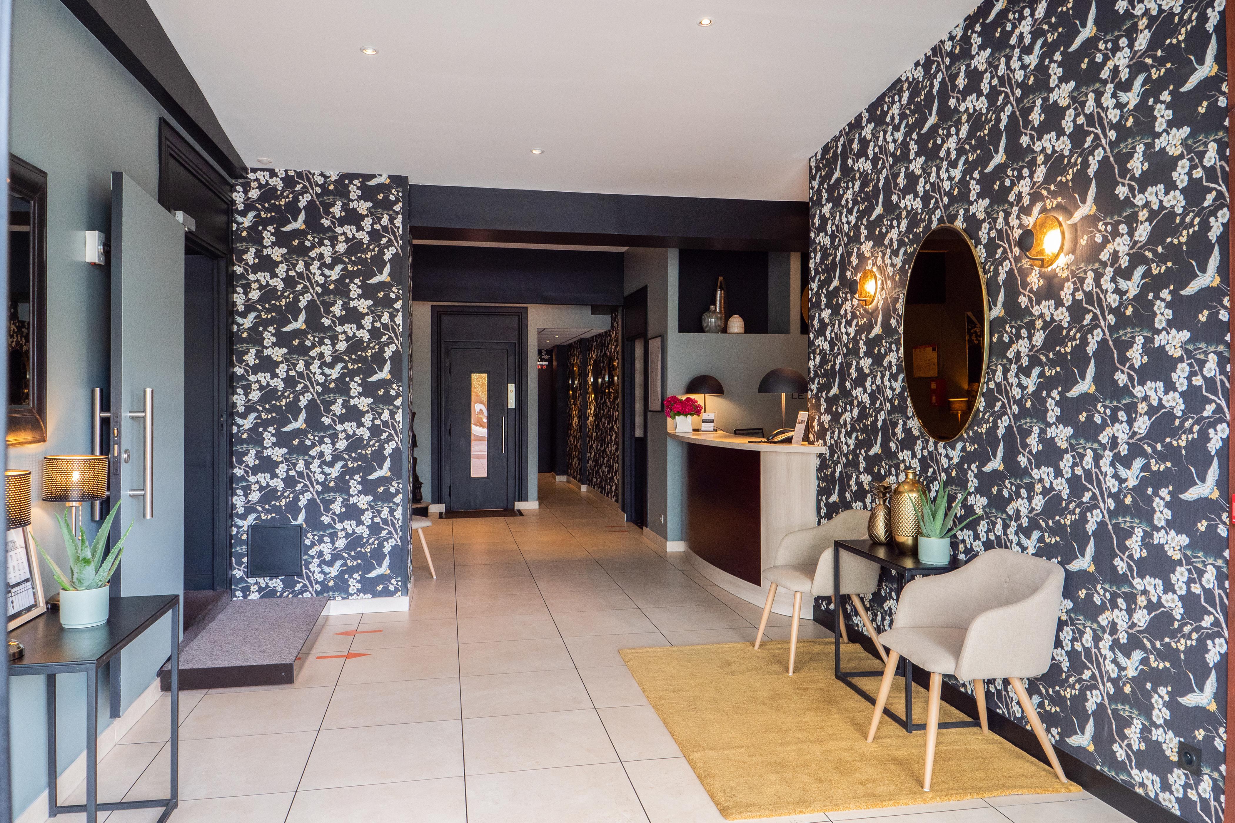 Le Boeuf Couronne - Hotel & Restaurant Chartres- Logis Hotels Exterior photo