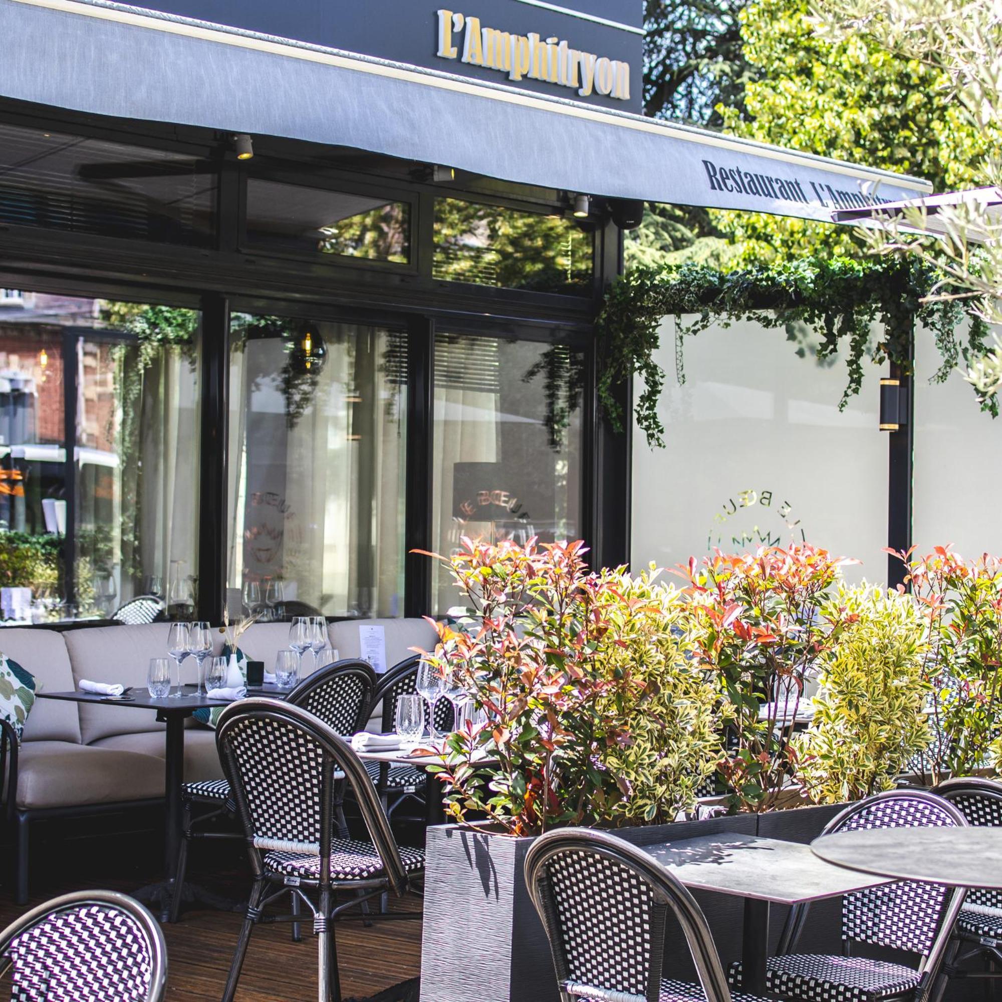 Le Boeuf Couronne - Hotel & Restaurant Chartres- Logis Hotels Exterior photo